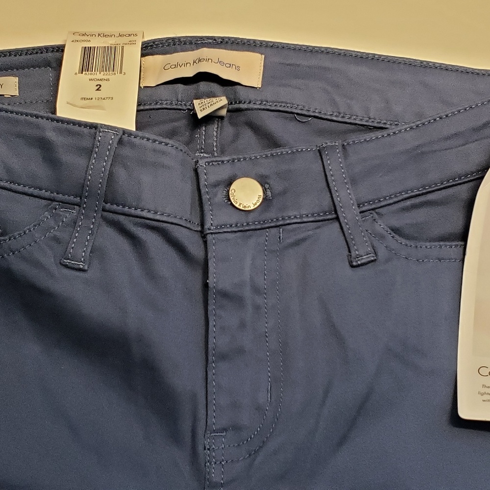 Brand New Calvin Klein Jeans Size 2
